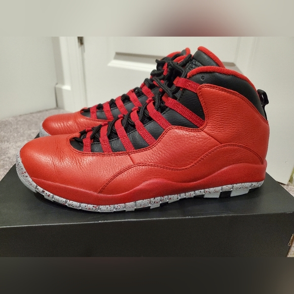Air Jordan 10 Retro B.O.B. - Picture 3 of 7